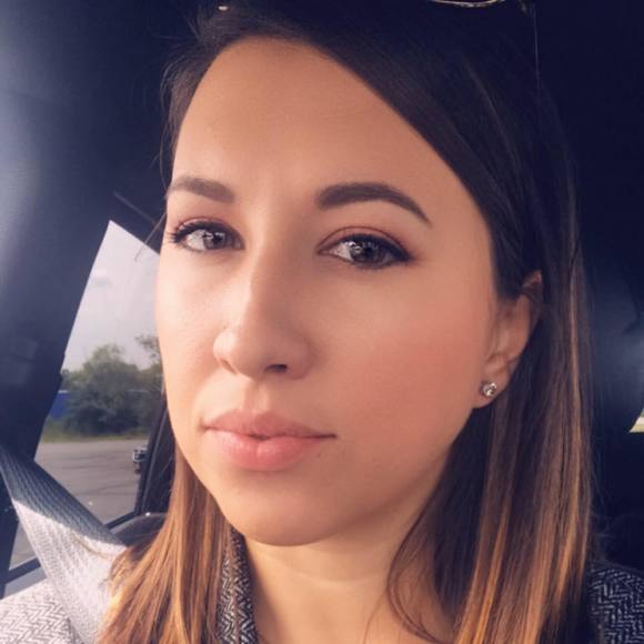 Meet your Posher, Jessica - Picture 1 of 1